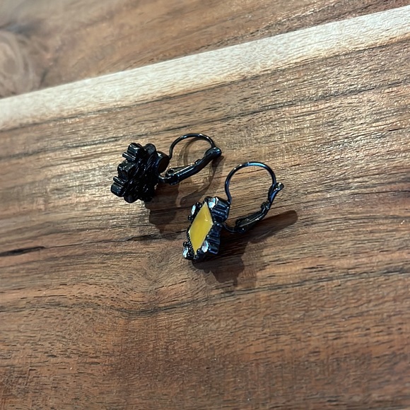 Vintage Dark Bronze with Golden Yellow and Rhinestone Diamond Earrings - Picture 4 of 5